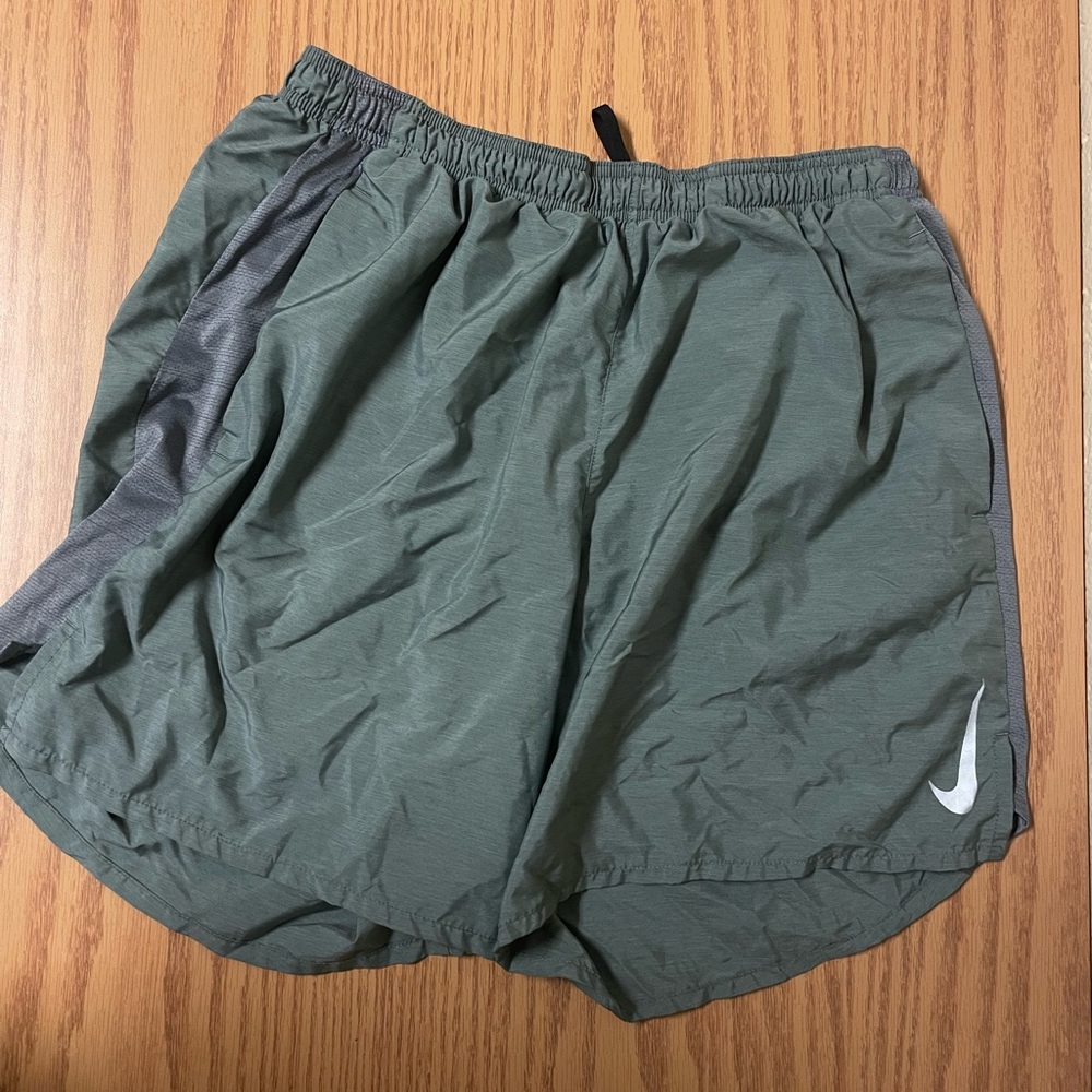 Nike 7” Shorts